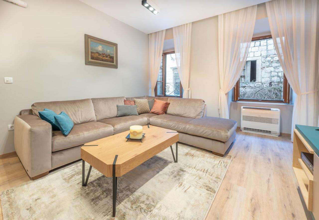 Sasha Di Cattaro - Old Town Lux Apartment Kültér fotó